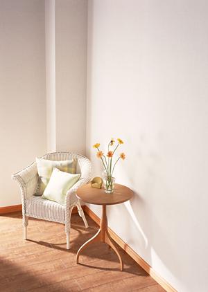 数多くの時計を扱うインテリアショップ